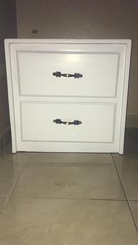 muebles y colchones - Mesa de noche color blanco 