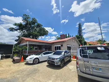 oficinas y locales comerciales - ALQUILO Local Comercial de 250 MTS  35 Parqueos En Cuesta Hermosa 2
CODIGO: PD56