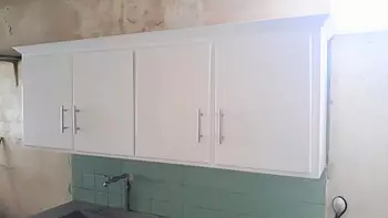 muebles y colchones - Gabinete de cuatro puertas de cocina blanco 