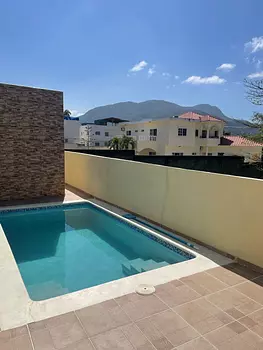 casas - casa moderna totalmente nueva con piscina en lugar tranquilo 