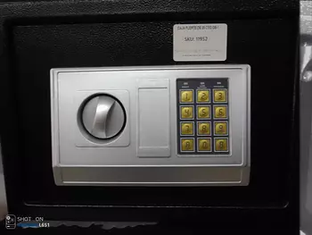 decoración y accesorios - Caja fuerte electrónica de pared GB-1