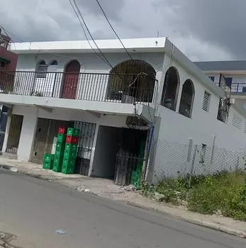 casas - SIN INTERMEDIARIOS VENDO CASA CON LOCAL EN LA PRIMERA/ 3 apartamentos divididos.
