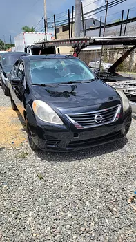 carros - NISSAN VERSA  2012