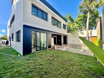 casas - Magnifica Vivienda con Gym y Piscina, Cerro Hermos