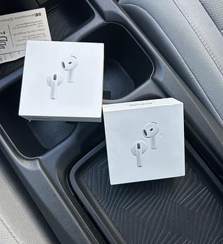 celulares y tabletas - AirPods 4 con cancelación de ruido 