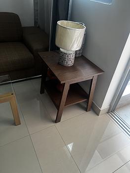 muebles y colchones - mesa lateral de maderas 