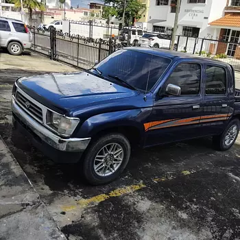 jeepetas y camionetas - Toyota hilux 1998 