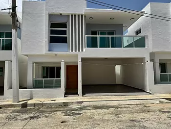 casas - Venta de Casa en San Isidro 