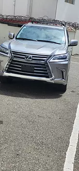 jeepetas y camionetas - Lexus lx570 2020