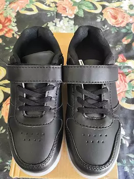 ropa y zapatos - zapatos tipo sneakers niño negros suela con luz colores carga USB Size 32-34 NEW