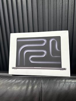 computadoras y laptops - MACBOOK PRO M4 PRO CHIP 512GB+24GB 16" SELLADA