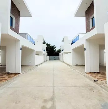 casas - Casas proyecto cerrado, con piscina y Gym, terminadas, con su titulo, exclusivas