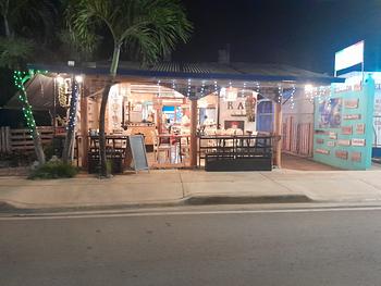 oficinas y locales comerciales - En venta: Pequeño restaurante familiar