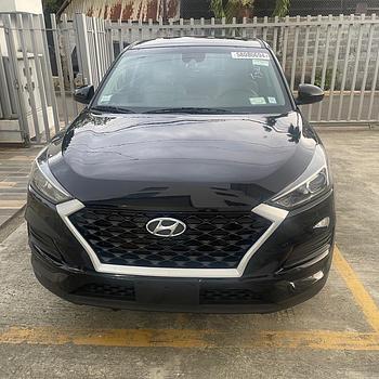 jeepetas y camionetas - Hyundai Tucson 2019 americana recién importada 4X4 Clean Carfax 