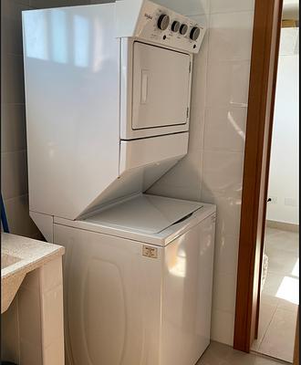 Corotos Lavadora Secadora Whirlpool Torre Modelo WGTLV27HW de