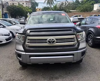jeepetas y camionetas - Toyota Tundra 2015
