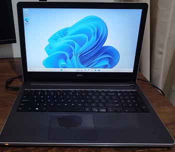 computadoras y laptops - Laptop Dell Inspiron 