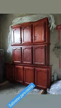 muebles y colchones - Gabinete pequeño color caoba 