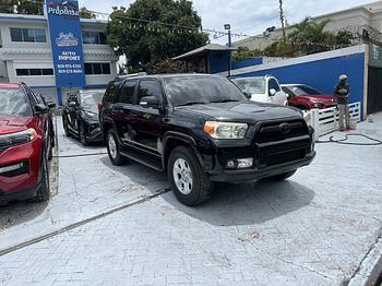 jeepetas y camionetas - Toyota 4Runner 2012 SR5 3 filas 