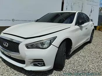 carros - INFINITI Q50 (2017)