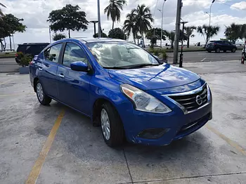 carros - NISSAN VERSA 2015