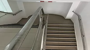 oficinas y locales comerciales - Alquilo 2do.Nivel Uso Comercial
