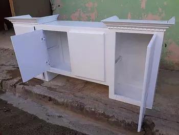muebles y colchones - Gabinete de cuatro puertas con hueco para extractor de grasa 