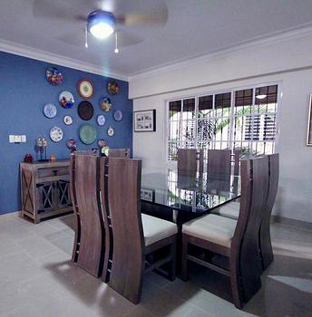 muebles y colchones - Juego de Comedor con Credenza