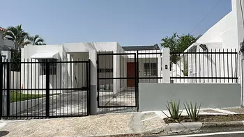 casas - Alquiler de Casa en Residencial cerrado
