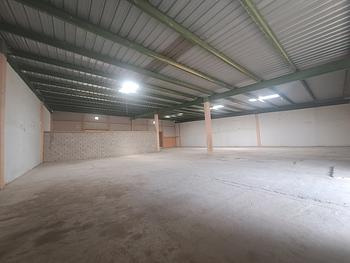 otros inmuebles - Alquilo  nave 800 mts av monumental con rampa 