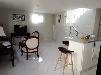 casas - Amplia casa en venta 