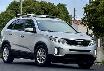 jeepetas y camionetas - Kia Sorento LX 4x2 2014 3 filas