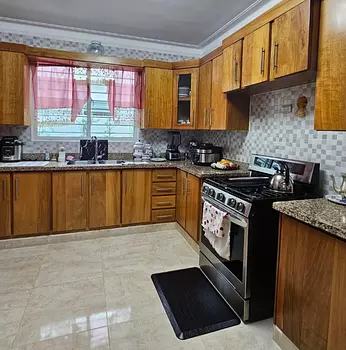 casas - Casa en un proyecto cerrado de la Av Hispanoamericana Santiago de los Caballeros