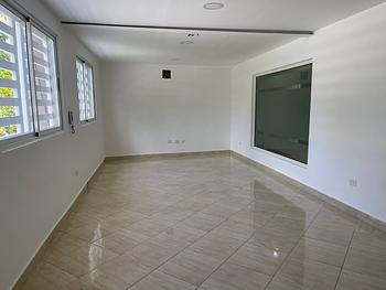 oficinas y locales comerciales - Oficina en Alquiler plaza comercial en Gazcue