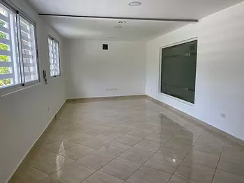 oficinas y locales comerciales - Oficina en Alquiler plaza comercial en Gazcue