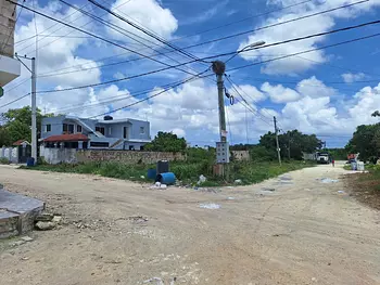 solares y terrenos - Solar en venta en Punta Cana, cerca de Almacenes Unidos y Doña Pula.