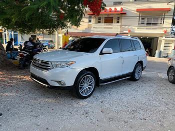 jeepetas y camionetas - 2012 Toyota Highlander 4x2 en venta – Excelente estado general