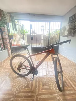 bicicletas y accesorios - Vendo bicicleta SUNTOUR en buen estado (negociable)