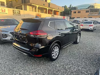 jeepetas y camionetas - NISSAN ROGUE SV 2019