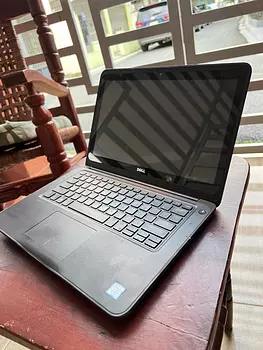 computadoras y laptops - VENTA PC LATITUDE 3380