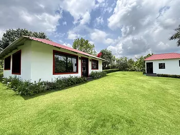 otros inmuebles - Venta de Finca con siembra de cereza 