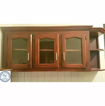 cocina - Gabinete de tres puertas con salero