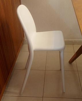 coches y sillas -   Silla moderna Blanca Ligera y resistente, para bebés y Niños .