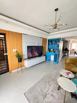apartamentos - Vendo piso 4 independencia klm 9 tres habitaciones
