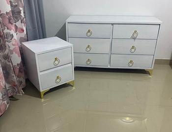 muebles y colchones - MESITAS Y GAVETEROS