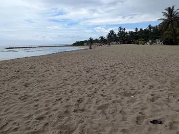otros inmuebles - venta de hotel primera línea de playa en Juan dolió República Dominicana 