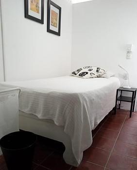 apartamentos - Alquilo habitación amueblada - Av. Abraham Lincoln