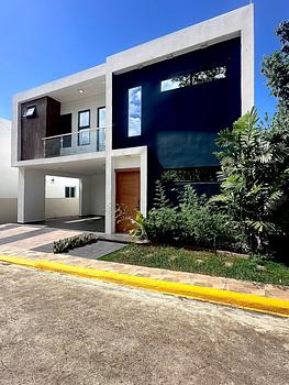 casas - Moderna Casa en Residencial Privado, Padre las Cas