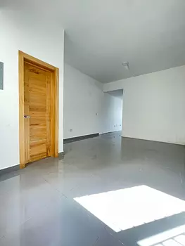 oficinas y locales comerciales - 🔵Alquilo local 60 mts 2do piso en los prados 