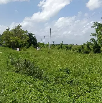 solares y terrenos - Terreno en Avenida Circunvalación, un millón de metros